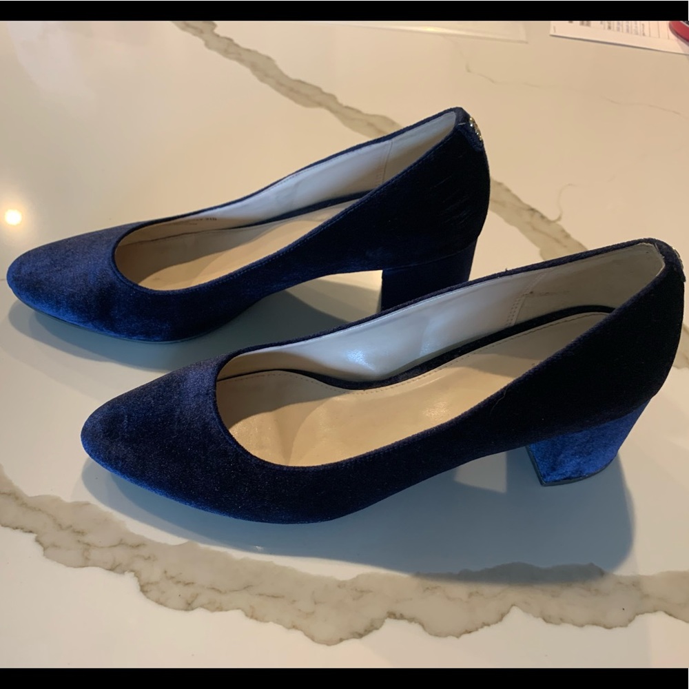 Cole Haan Size 9.5 Navy Velvet Block Heels